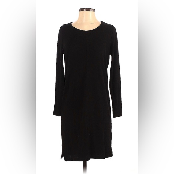 VILA Dresses & Skirts - Black Long sleeve sheath dress size XS